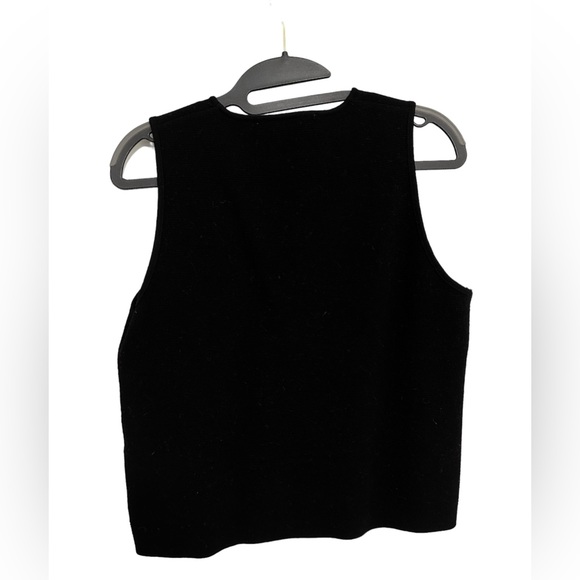Zara Cropped Sculpted Tank (medium) - Picture 2 of 2